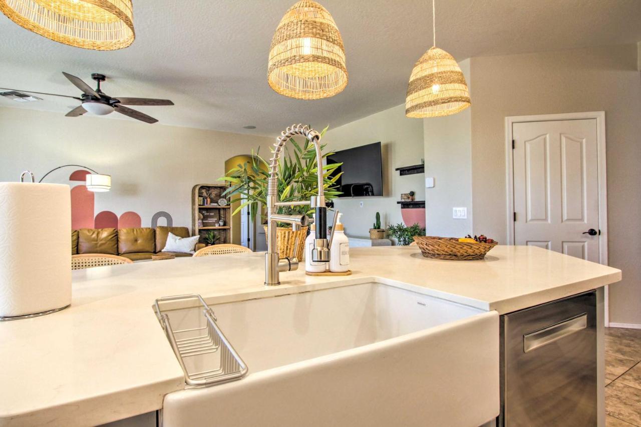 Family-Friendly Goodyear Home With Private Pool Exteriör bild
